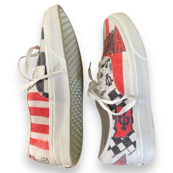 Custom hand painted Indiana University Vans size 7.5 Womens - Picture 7 of 8
